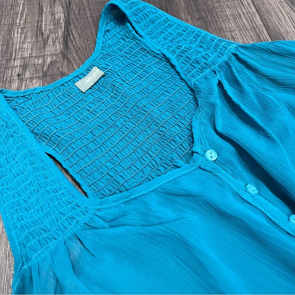 Studio by YDE Turquoise Sheer Button Up Short Sleeve - Picture 4 of 5